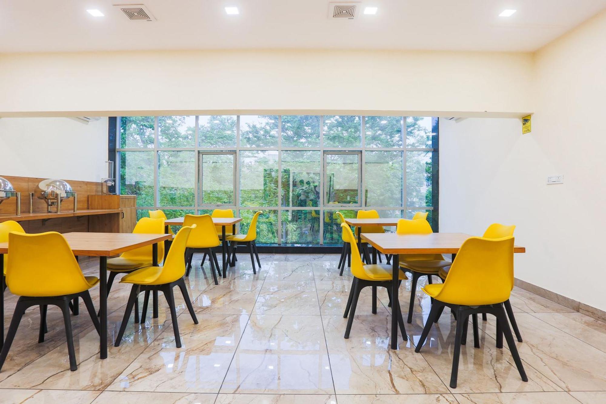 Super Townhouse Vikaspuri Ξενοδοχείο Δελχί Εξωτερικό φωτογραφία