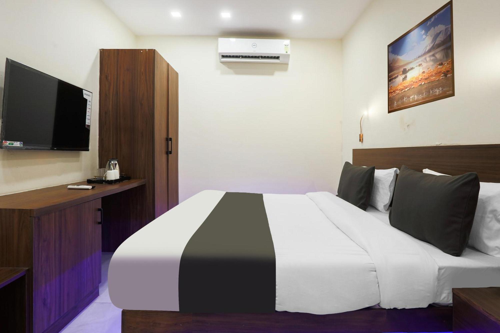 Super Townhouse Vikaspuri Ξενοδοχείο Δελχί Εξωτερικό φωτογραφία