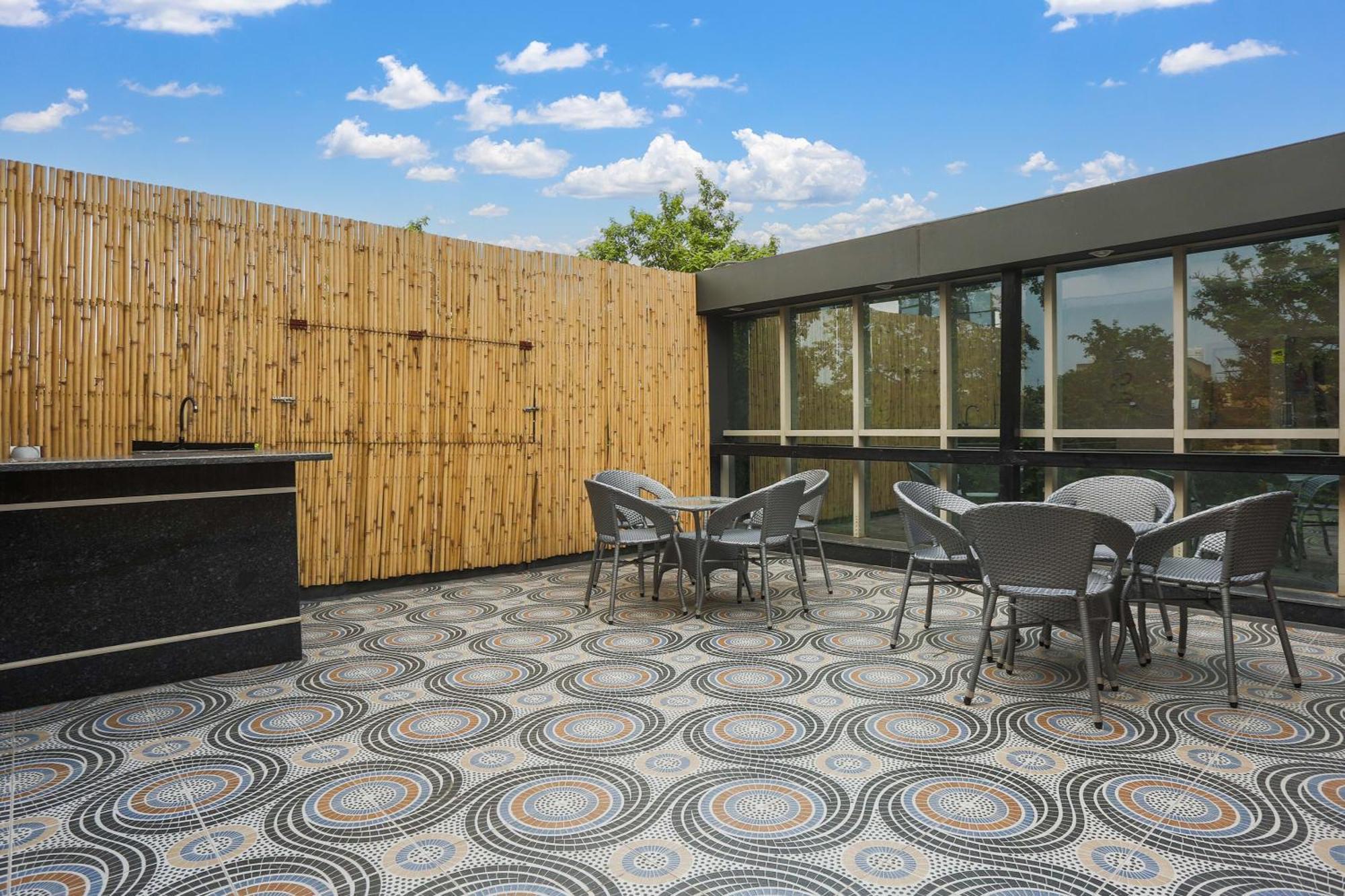 Super Townhouse Vikaspuri Ξενοδοχείο Δελχί Εξωτερικό φωτογραφία