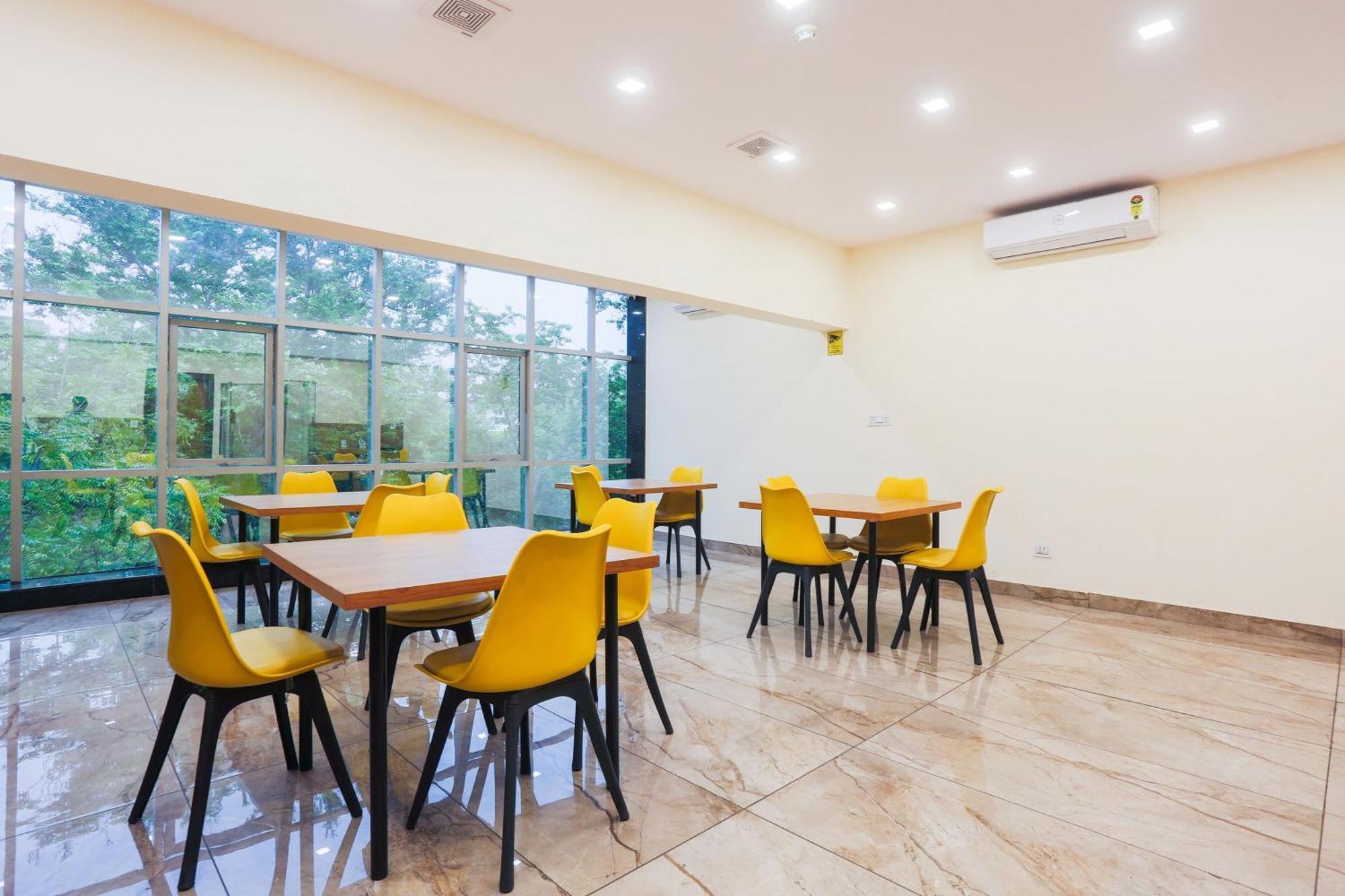 Super Townhouse Vikaspuri Ξενοδοχείο Δελχί Εξωτερικό φωτογραφία